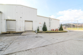 Storage hall / 4196m2 / Púchov - Horovce