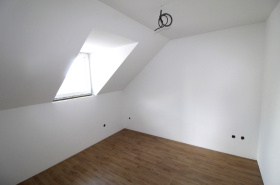 New construction of a 4-room house in Standard design with a garden in the village of Jahodná