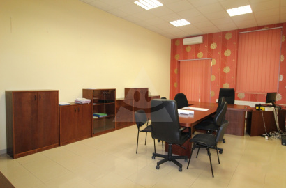 Business premises, office space for rent