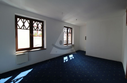 2-room apartment in the city center with balcony, for rent