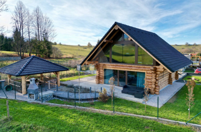 Chata, drevenica, zrub for sale, Malatíny