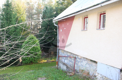 We are preparing to offer a recreational cottage in the gardening area of ​​Zbyňov / 663 m2 /, the village of Rajecké Teplice