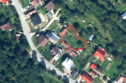 Building plot for a family house with building permit /634 m2/, Divina