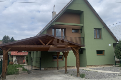 Family house with land and own wellness / 547 m2 / Zázrivá