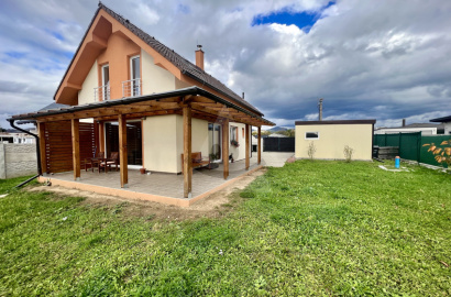Newly built family house / 809 m2 /, Mojš, Žilina