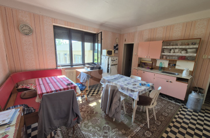 Family house for sale in the village of Čalovec - Violín