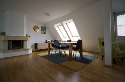 Oversize flat for sale, Nám.Š.Moysesa, Banská Bystrica