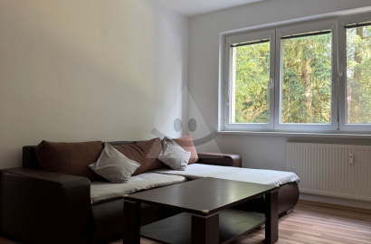 2-room flat with balcony /51 m2/for rent, Žilina - Bulvar
