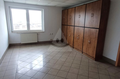 Offices, administrative premises / 100 m2 / - Žilina wider center