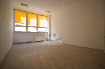 Kancelárie, administratívne priestory for rent, Kyjevské nám., Banská Bystrica