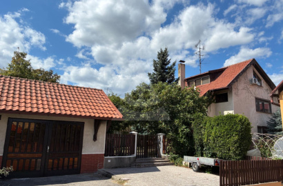 Rodinný dom for sale, Hrušková, Letecké pole, Komárno