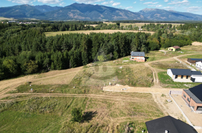 Sunny plot for family houses for sale, Jamník