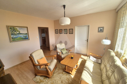 3-room apartment with loggia / 67 m2 / - Žilina (Solinky)