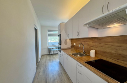 Comfortable living without additional investments - bright apartment with a balcony