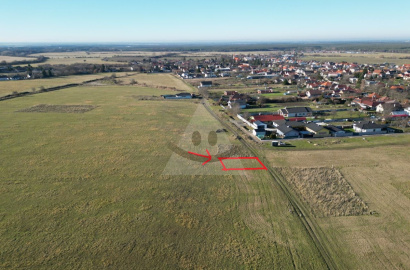 Beautiful investment land 400m2 for sale, Jablonové near Malacky