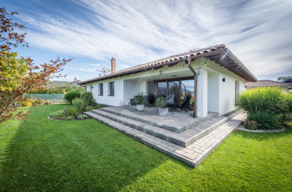 hause on sale