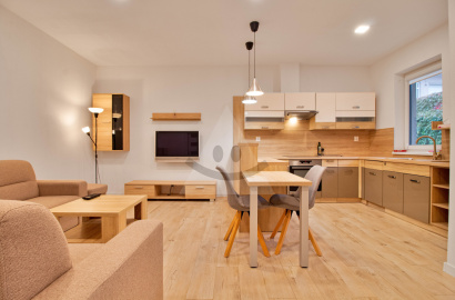 2-room apartment in the center with parking
