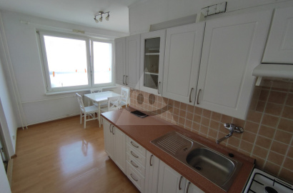 3-room apartment with loggia / 85m2 / - Bytča