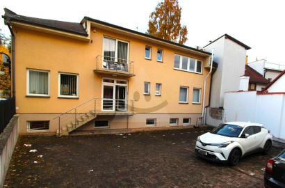 Commercial premises /89 m2/ Žilina - center