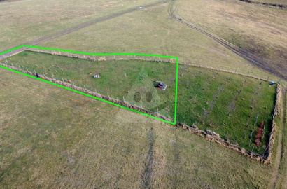 Recreational land for a mobile home / 1099 m2 / Poluvsie - Rajecké Teplice