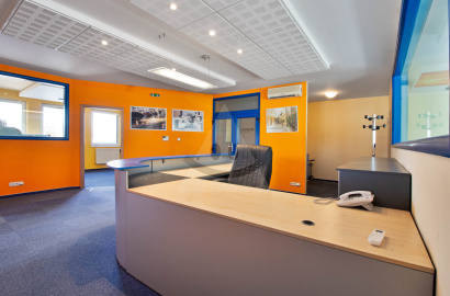 Separate offices from 98€/M (14m2 to 75m2)