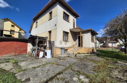 Reduced price! Family house in original condition with visualization / 1028 m2 / - Púchov