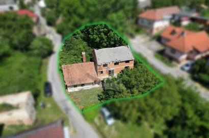 House for sale, Lazany