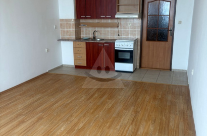Studio apartment for rent / 32m2 / Rajec - center