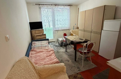 Studio apartment with a balcony for sale in the VII. housing estate