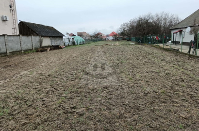 Land for family houses for sale, Marcelová