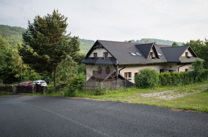 Family homestead for accommodation /1244 m2/, Oščadnica - Vreščovka