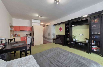 Large studio apartment for rent near the center in Komárno