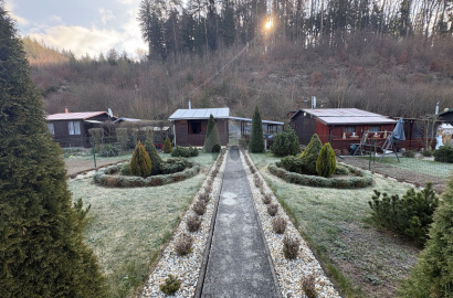 Garden cottage with a well-kept garden /226 m2/, Veľká Bytča