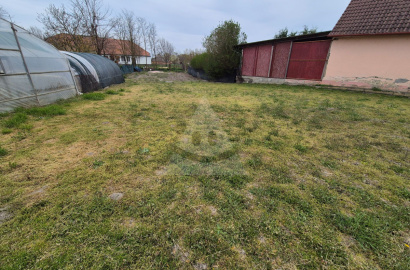 50 Building plot 435 m2 in the center of the village of Veľký Ostrov