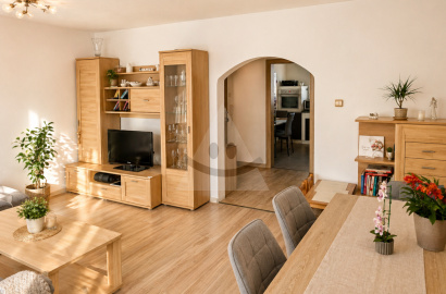 Fully renovated 3-room apartment for sale in Košúty 2