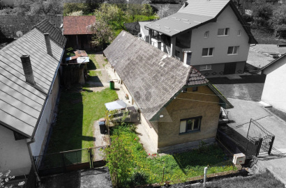 Family house in original condition / 1005 m2 / - Bytča (Hrabové)