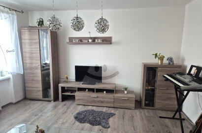 Renovated 3-room apartment in a quiet location in Komárno