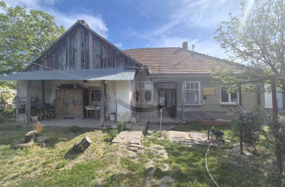 Family house with garage in Martovce for sale