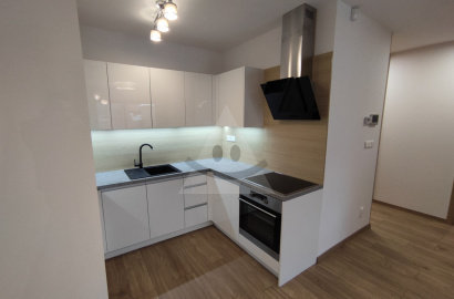 3-bedroom apartment with a garden / 68 m2 / - Žilina (Bánová)