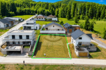 Land for family houses for sale, Bojnice