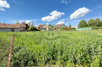 Land in Bátorove Kosihy