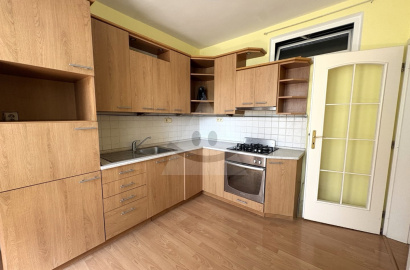 3-room apartment with loggia/65 m2/ Bratislava - Petržalka