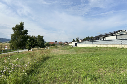 Land for family houses for sale, Sučany
