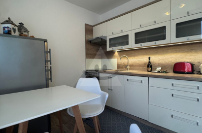 1 room apartment with two loggias, /35m2/, Žilina - Vlčince