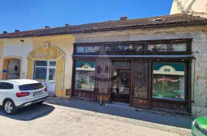 Lucrative multifunctional building with parking for sale in Komárno