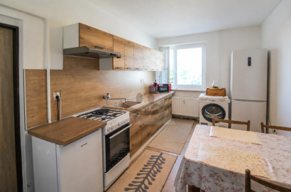 Smaller 2-room apartment with a spacious balcony / 59 m2 / - Bytčica