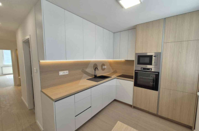 Oversized 2-room apartment with balcony near the city center in Komárno