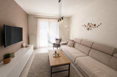 2-room apartment / 54 m2 / with French window for sale, Žilina - Staré Mesto