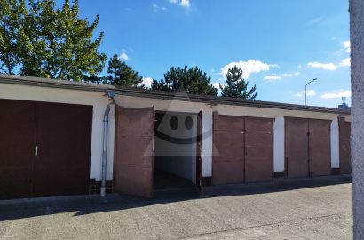 Masonry garage (18 m²) with electricity, Kysucké Nové Mesto