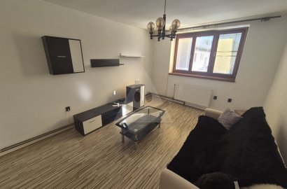 2-room apartment / 76 m2 / - Rajec (Námestie)